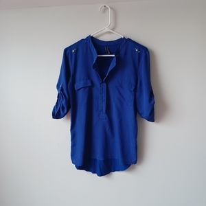 Colori Size Medium Blouse Blue